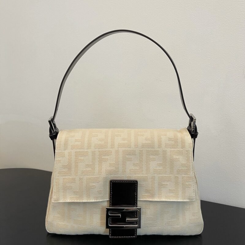 FendI Large Baguette Bag-29x21x12cm