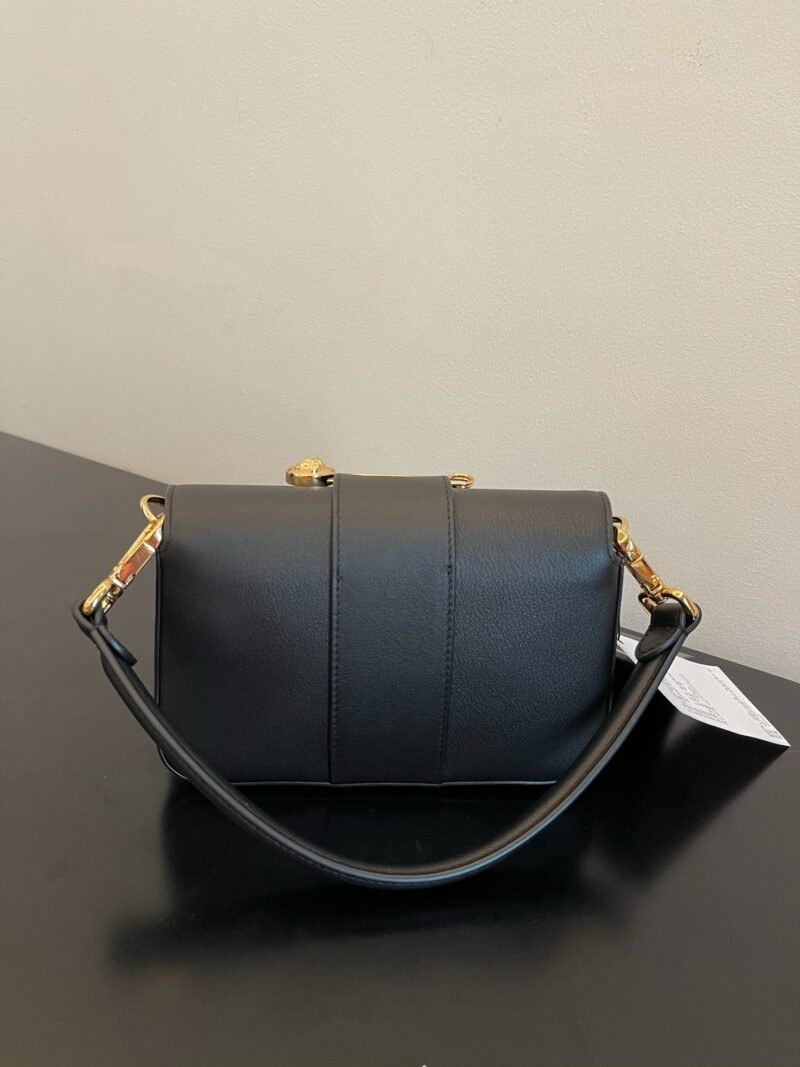 FendI Small Baguette Bag-20x15x9CM