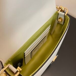 FendI Small Baguette Bag-20x15x9CM