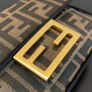 FendI Small Baguette Bag-20x15x9CM