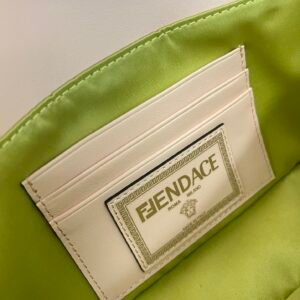 FendI Small Baguette Bag-20x15x9CM