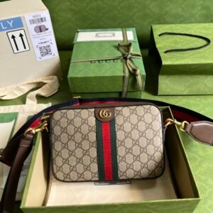 Gucci Vintage GG Supreme-24.5x 16x 4.5CM