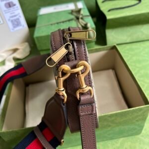 Gucci Vintage GG Supreme-24.5x 16x 4.5CM