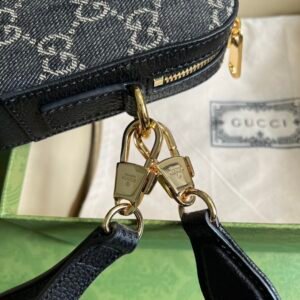 Gucci Vintage GG Supreme-24.5x 16x 4.5CM
