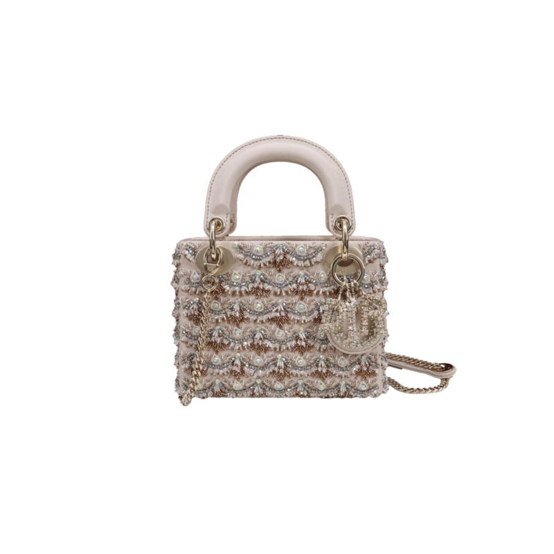 DIOR Pavé diamond embroidery