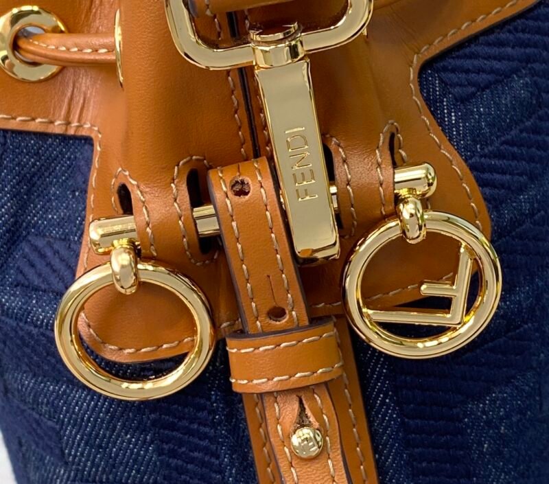 Fendi Mini Mon Tresor Bag -12x18x10CM