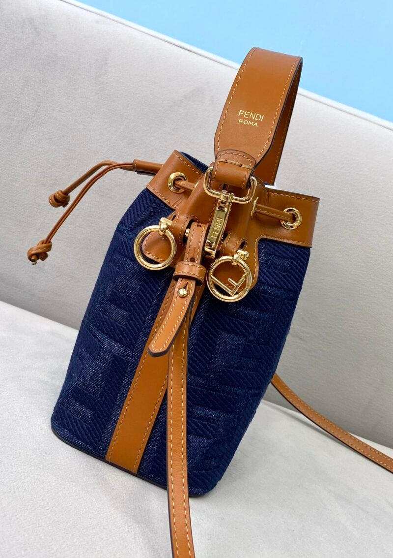 Fendi Mini Mon Tresor Bag -12x18x10CM