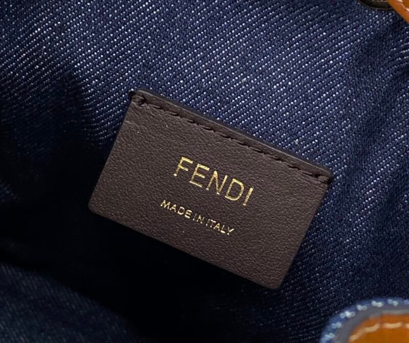 Fendi Mini Mon Tresor Bag -12x18x10CM