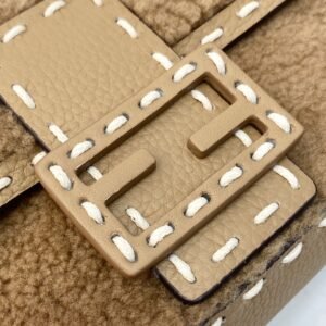 FendI Medium Baguette Bag-27×6×15CM