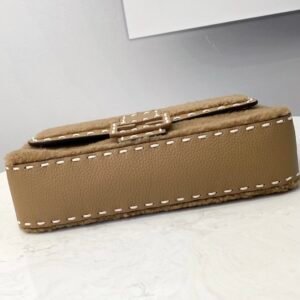 FendI Medium Baguette Bag-27×6×15CM