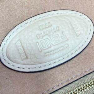 rer-0322247_8_.jpg FendI Medium Baguette Bag-27×6×15CM