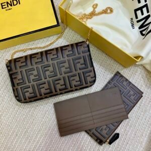 FendI Chian Bag-22x12x3CM