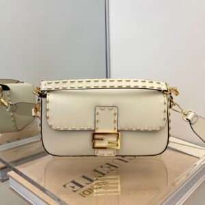 FendI Medium Baguette Bag-26x15x4CM