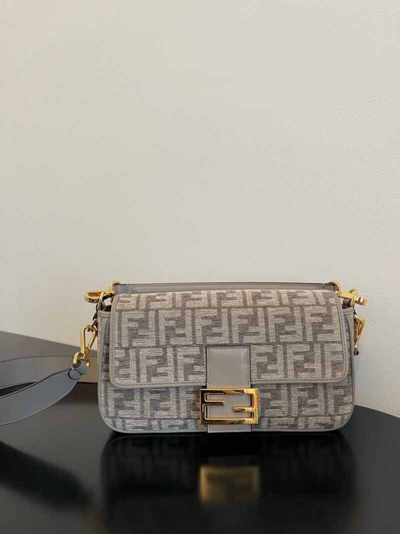 FendI Baguette Bag-26x14x4CM