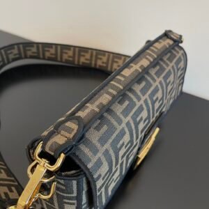 FendI Baguette Bag-26x14x4CM