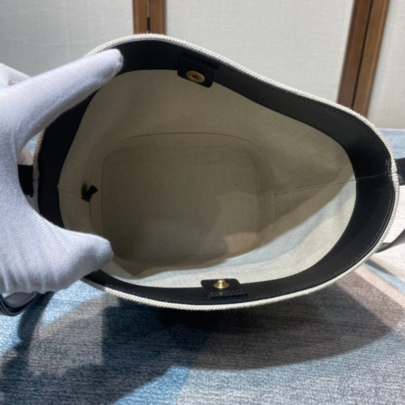 Celina Cuir Bucket-30×22×13CM