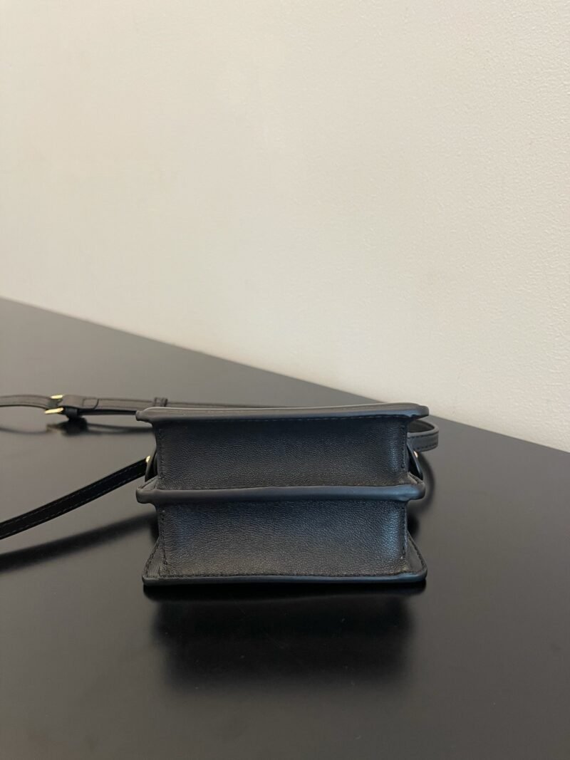 Fendi PeekabooISeeU Micro-11x8x8CM