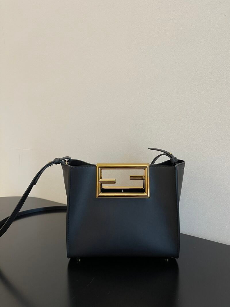 Fendi Way Handbags-23×7×18CM