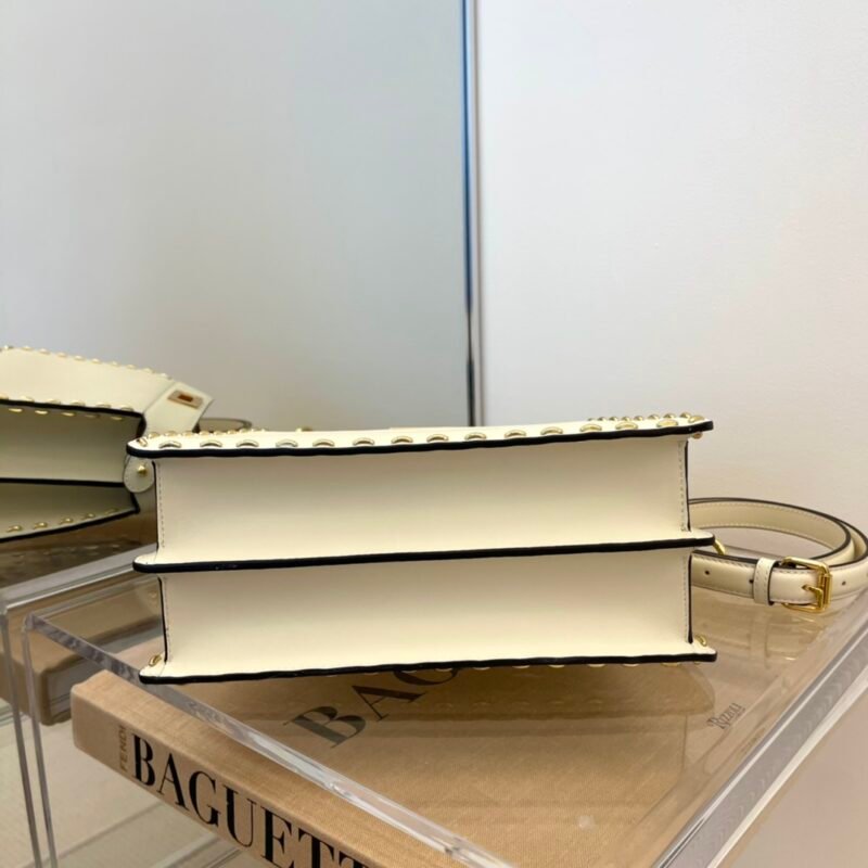 Fendi Peekaboo-27x21x9.5CM