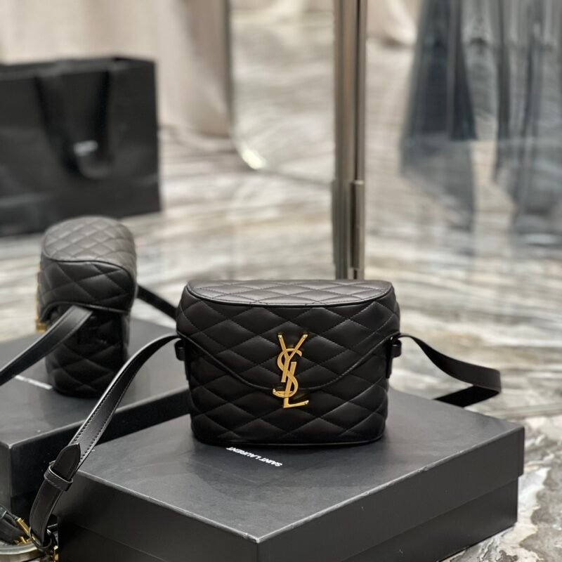 YSL June Handbags-19*15*8CM