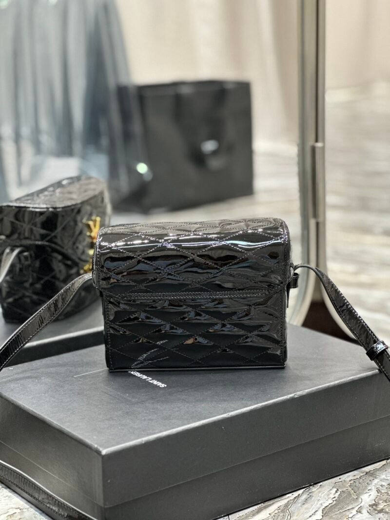 YSL June Handbags-19*15*8CM