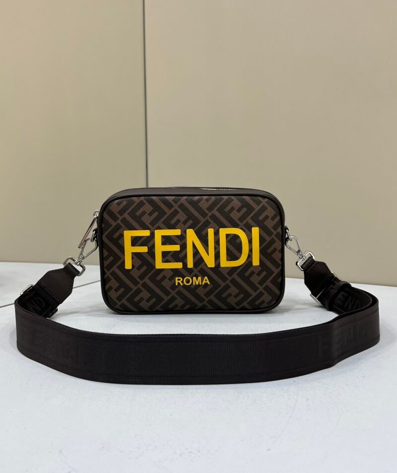 FendI Camera Bag-23.5x5x16CM