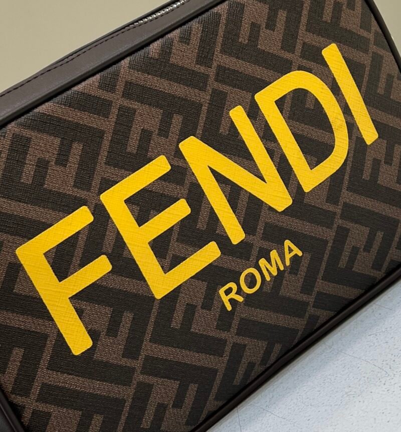 FendI Camera Bag-23.5x5x16CM