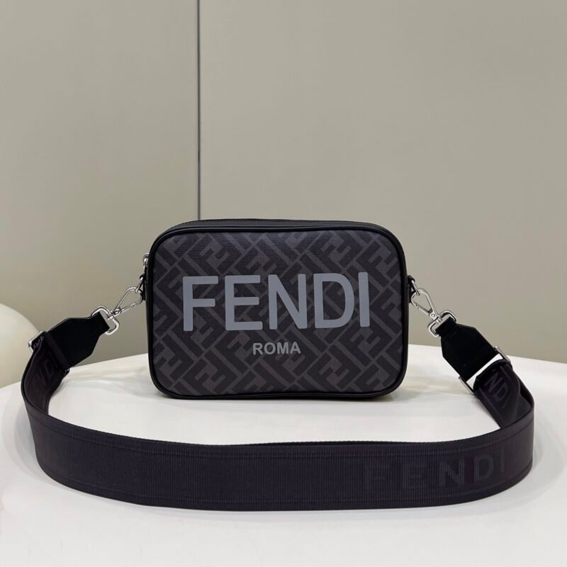 FendI Camera Bag-23.5x5x16CM
