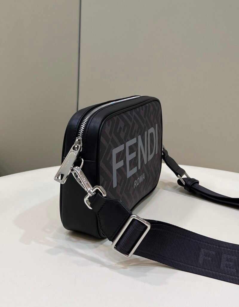 FendI Camera Bag-23.5x5x16CM