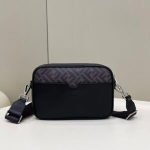 FendI Camera Bag-23.5x5x16CM