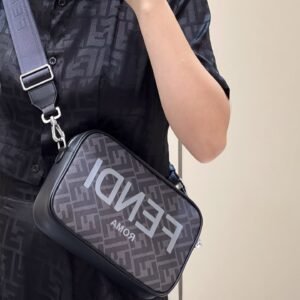 FendI Camera Bag-23.5x5x16CM