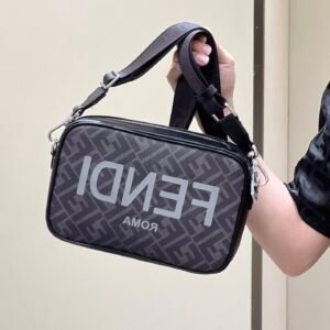 FendI Camera Bag-23.5x5x16CM
