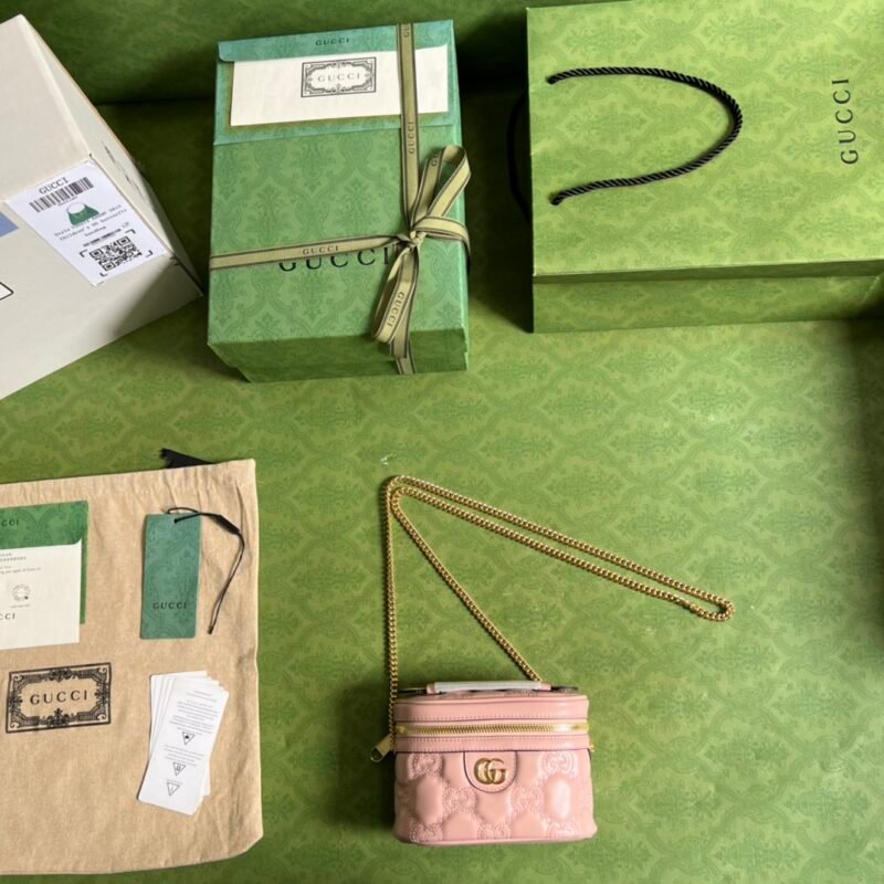 Gucci GG Matelassé Mini Handlebag-16*10.5*5CM