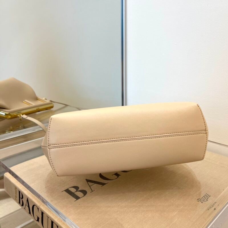 Fendi  First Bag-26*18*9.CM