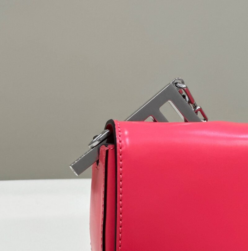 Fendi Nano F Bag-23*7*13CM