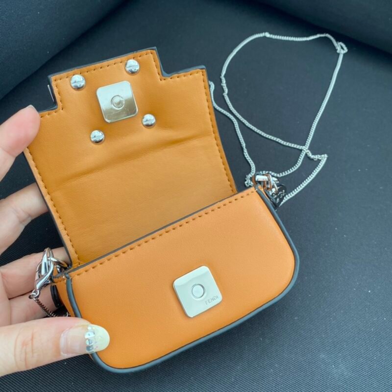 wsxc1680089494841_7.jpg FendI&Tiffany Baguette Bag-11×6.5×2.5CM