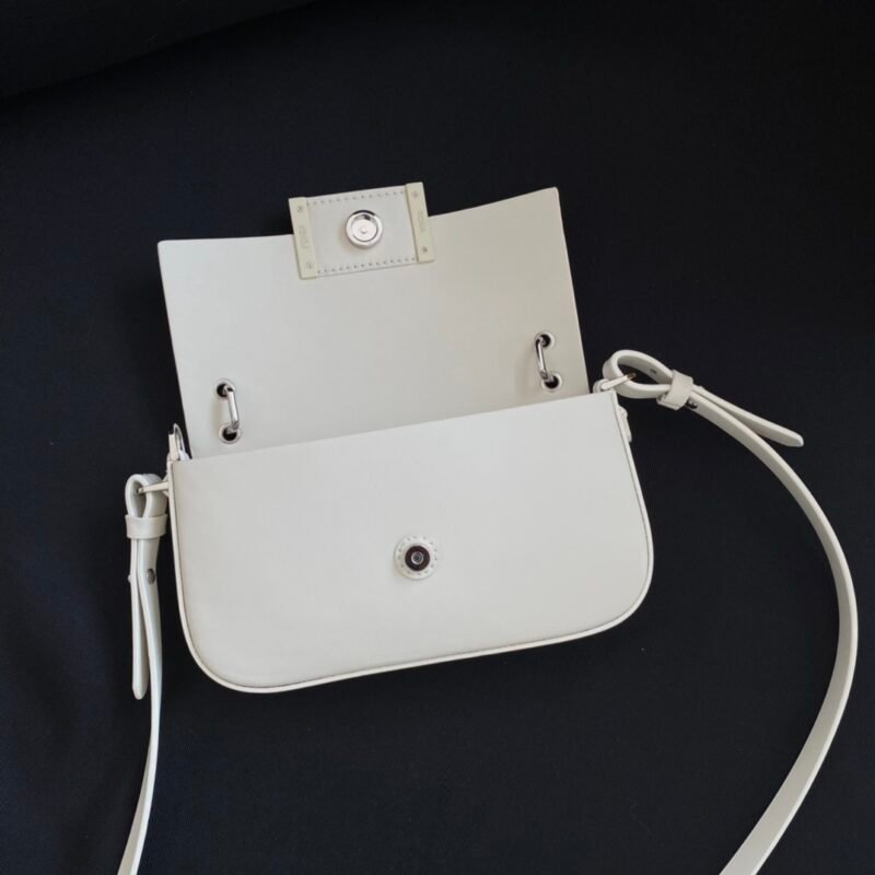 FendI Baguette Bag-19×14×4CM