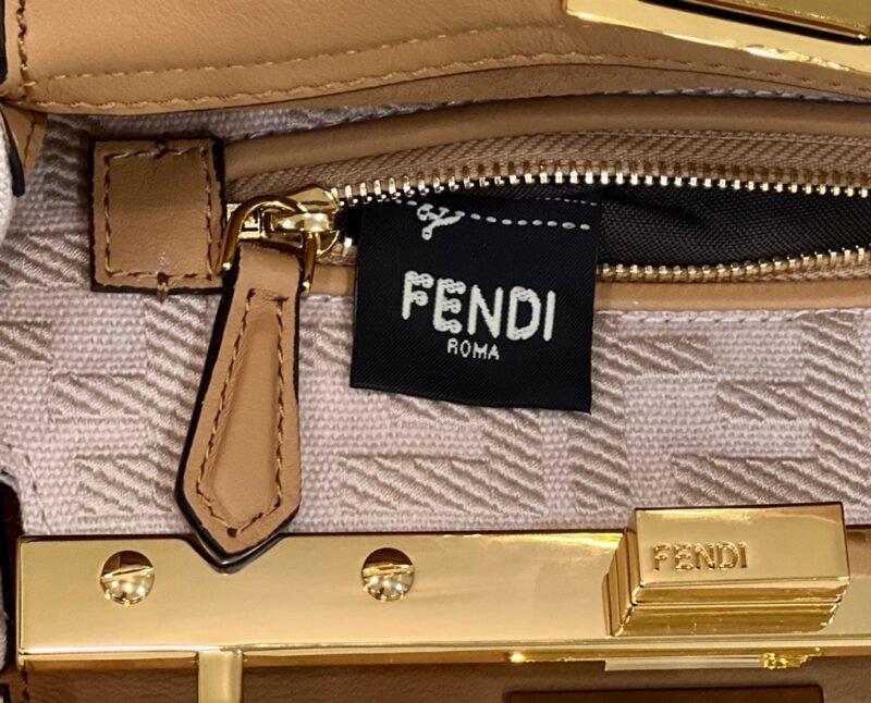 Fendi PeekabooTote-23CM