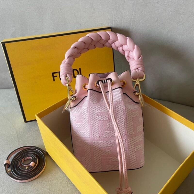 Fendi Mini Mon Tresor Bag -12x18x10CM