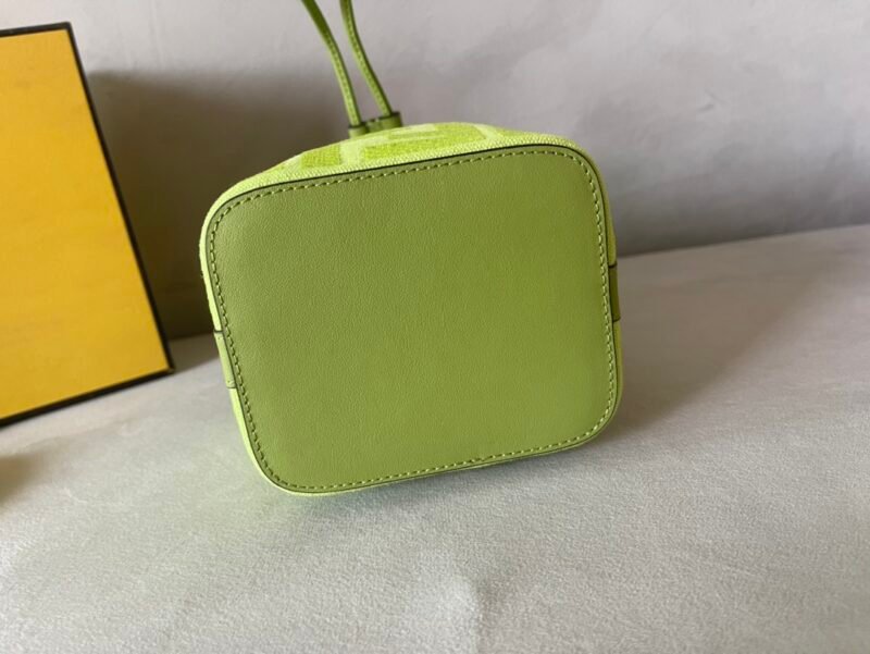 wsxc1680181079237_5.jpg Fendi Mini Mon Tresor Bag -12x18x10CM
