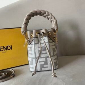 Fendi Mini Mon Tresor Bag -12x18x10CM