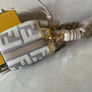 Fendi Mini Mon Tresor Bag -12x18x10CM