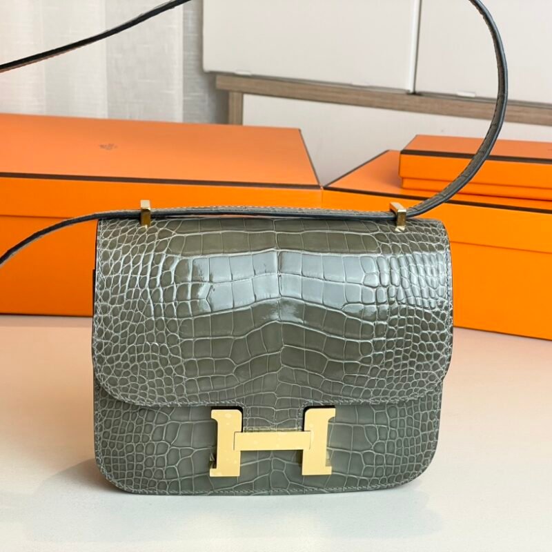 Hermes Constance-19CM