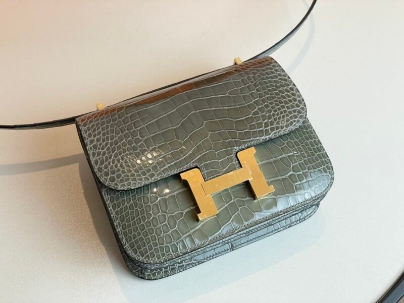 Hermes Constance-19CM