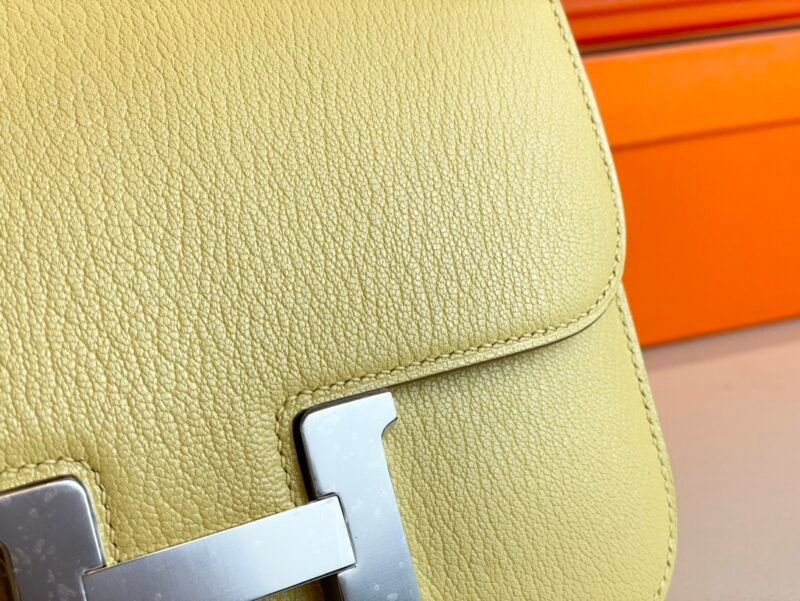 Hermes Constance-19CM