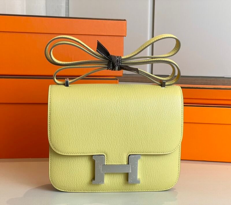 Hermes Constance-19CM