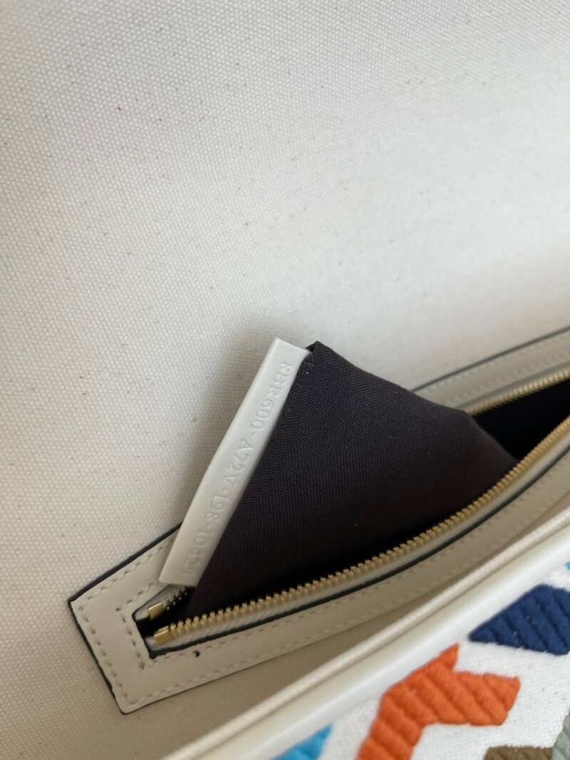 FendI Baguette Bag-26x14x4CM