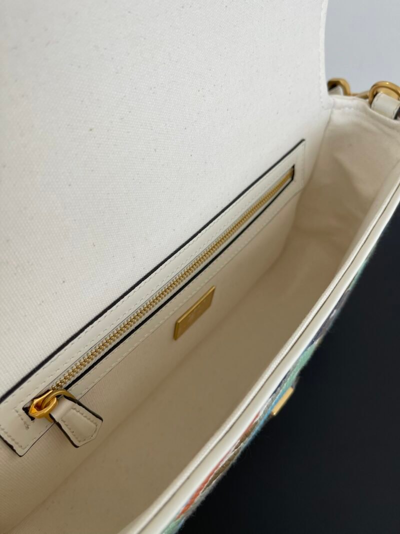 FendI Baguette Bag-26x14x4CM