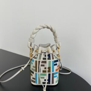 wsxc1687269209465_0.jpg Fendi Mini Mon Tresor Bag -12x18x10CM