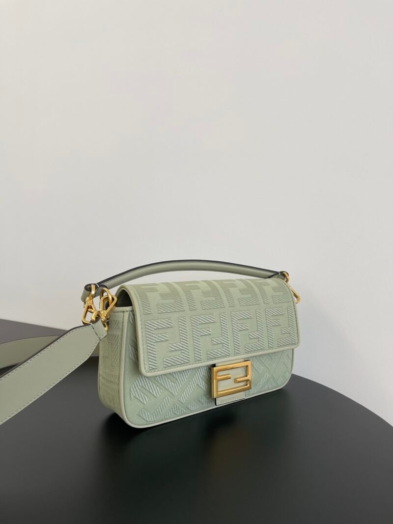FendI Baguette Bag-26x14x4CM